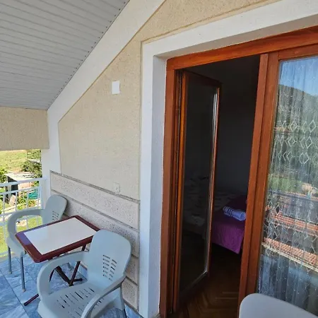 Villa Karolina Guest house *